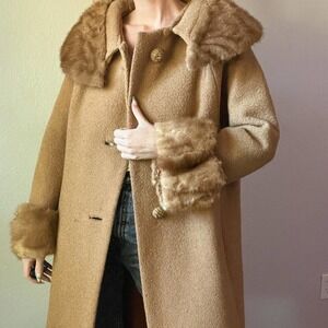 Vintage 1960's Forstmann Frizelda Tan Boucle Wool Fur Trim Swing Coat